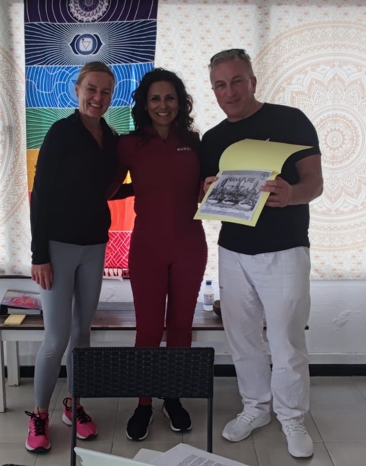 Yoga Diplomübergabe Kopie